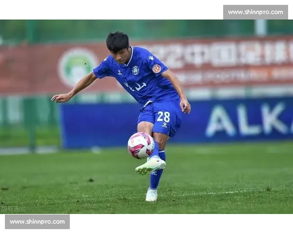 安赛龙首度回应争议！言语犀利，引爆全网讨论